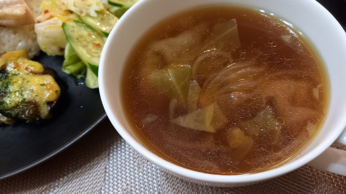 電気圧力鍋　醤油仕立ての中華ワンタンスープ